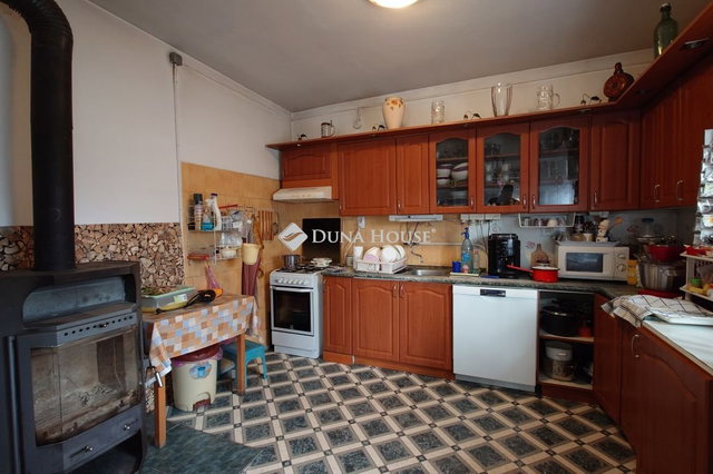 Eladó családi ház, Cserkeszőlőn 34.99 M Ft, 2 szobás