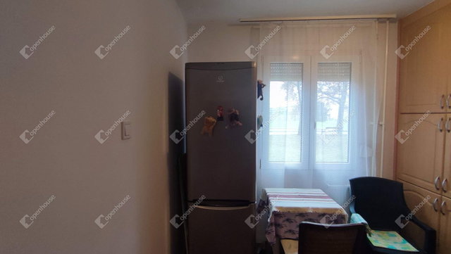 Eladó panellakás, Nagykanizsán 30.5 M Ft, 3 szobás