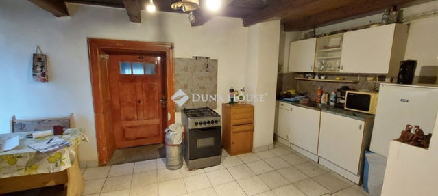 Eladó családi ház, Sorkifaludon 9.9 M Ft, 2 szobás
