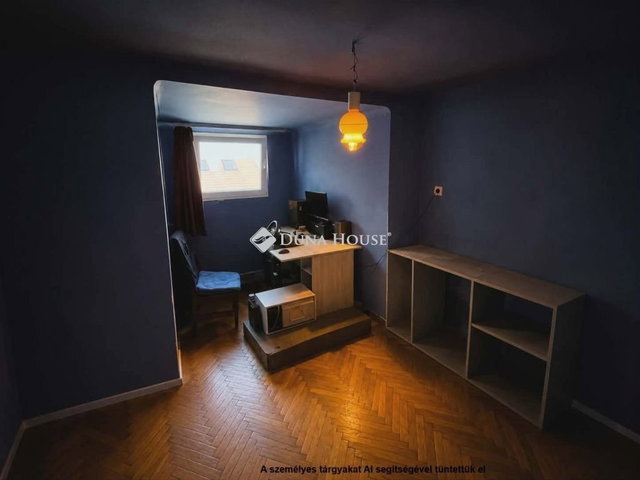 Eladó családi ház, Pécsett 95 M Ft, 3+1 szobás