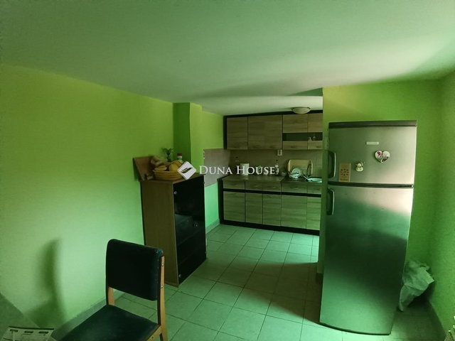 Eladó családi ház, Újszilváson 20 M Ft, 3 szobás