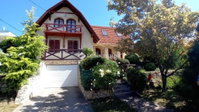 Eladó családi ház, Nagykovácsiban, Alma utcában 205 M Ft