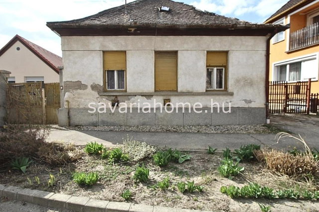Eladó családi ház, Gencsapátiban 30.9 M Ft