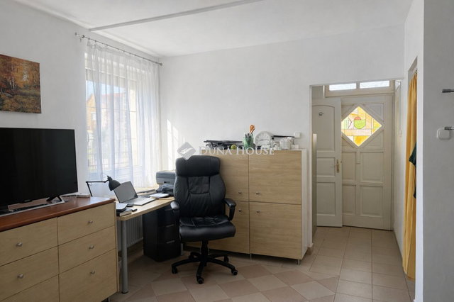 Eladó családi ház, Cserkeszőlőn 64 M Ft, 4 szobás