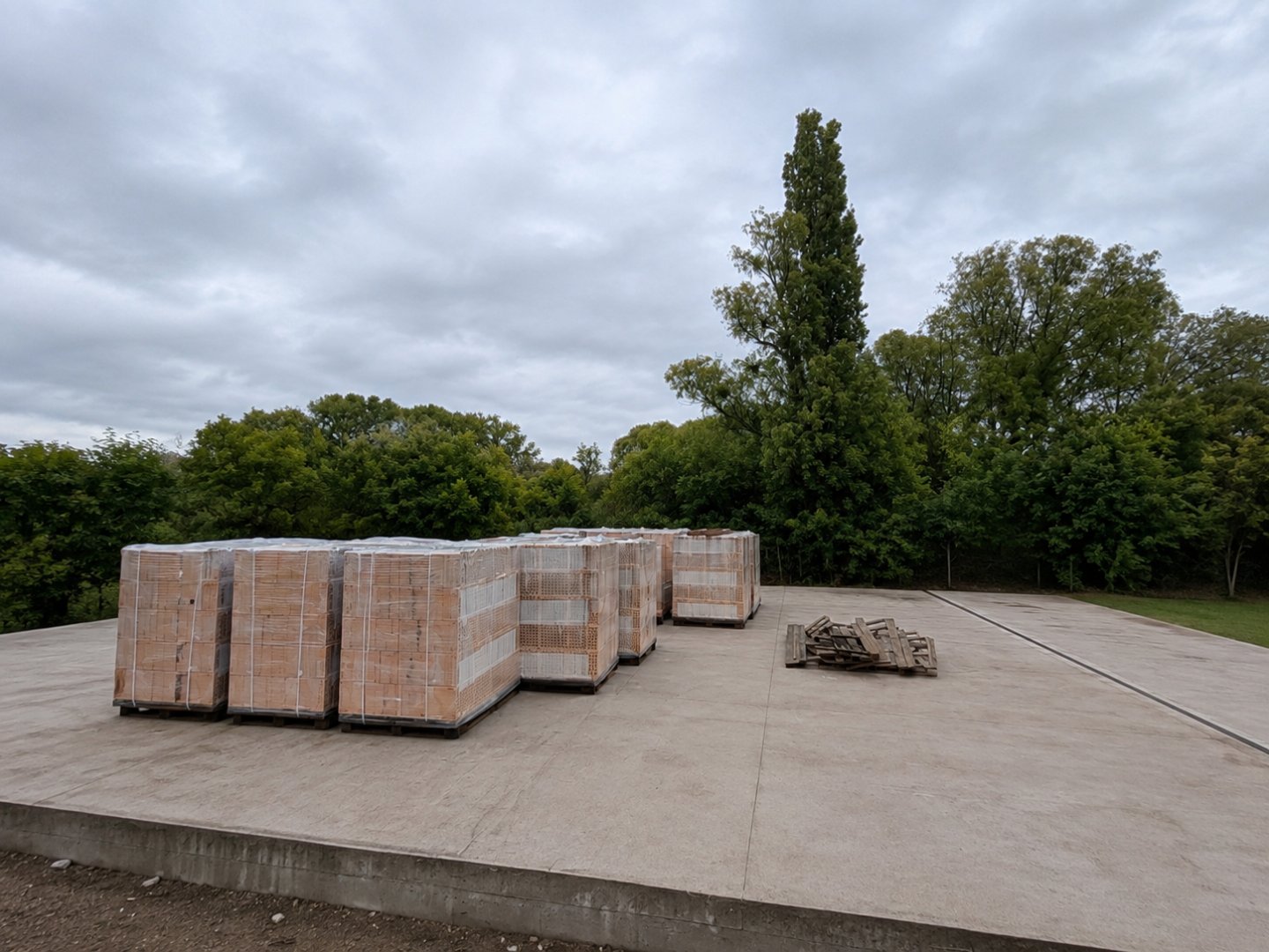 551m² · 35.000.000 ft