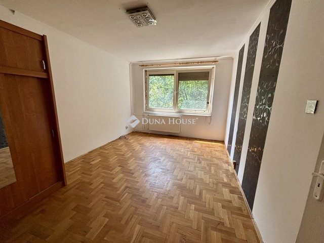 Eladó panellakás, Tatabányán, Gábor Áron utcában 47.9 M Ft