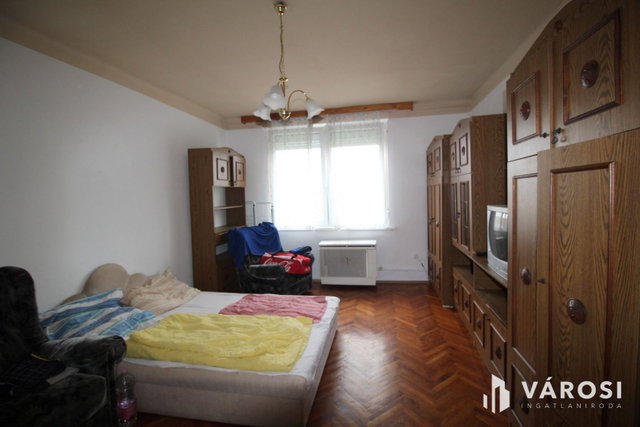 Eladó téglalakás, Szombathelyen 34.4 M Ft, 2 szobás