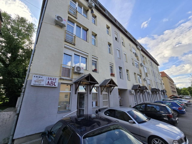 Eladó üzlethelyiség, Kaposszekcsőn 18.9 M Ft, 3 szobás