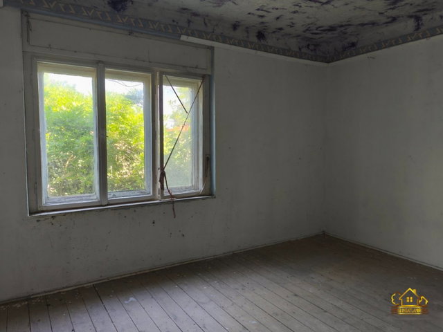 Eladó családi ház, Áporkán 62 M Ft, 4 szobás