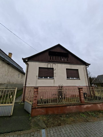 Eladó családi ház, Karancskeszin 25.99 M Ft, 3 szobás