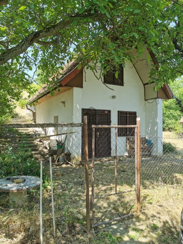 Eladó családi ház, Szekszárdon, Cinka utcában 19.9 M Ft