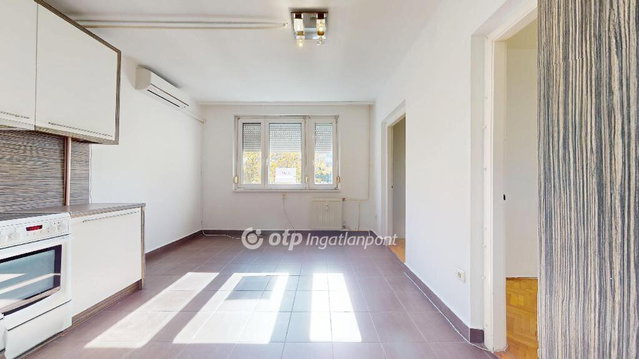 Eladó panellakás, Nyíregyházán 45 M Ft, 2 szobás