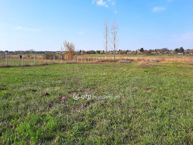 Eladó telek, Balatonszabadiban 13.5 M Ft / költözzbe.hu