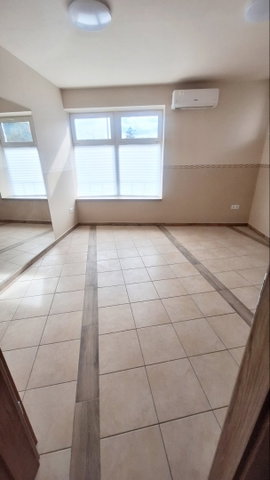 Eladó üzlethelyiség, Gödöllőn 82.9 M Ft, 3 szobás