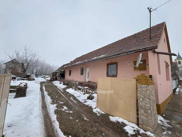 Eladó családi ház, Illocskán 15 M Ft, 2 szobás