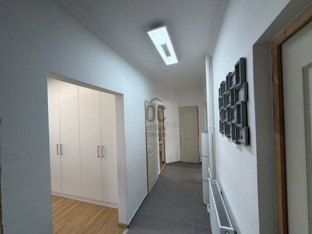 Eladó ikerház, Pécelen 172.9 M Ft, 7 szobás