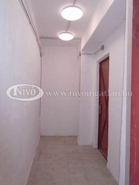 10m² · 48.000 ft
