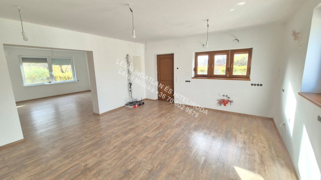 Eladó családi ház, Muronyon 52 M Ft, 4 szobás