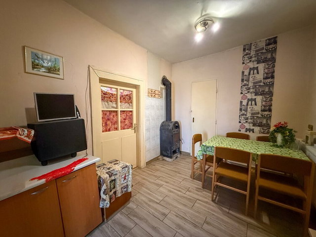 Eladó családi ház, Szabadszálláson 24.99 M Ft, 3 szobás