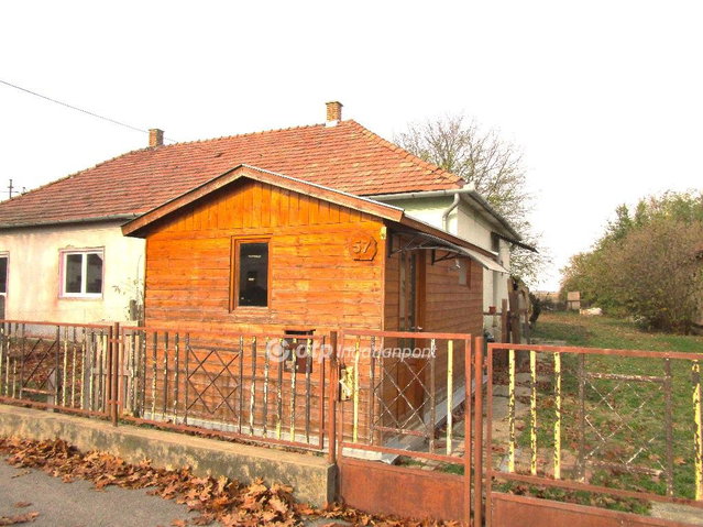 Eladó családi ház, Nagyberkin 22.6 M Ft, 2 szobás