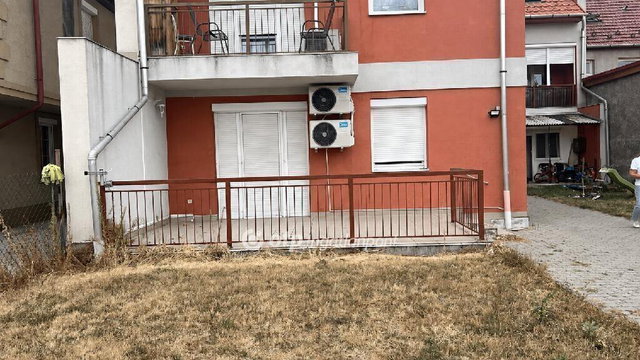 Eladó téglalakás, Egerben 59 M Ft, 2 szobás