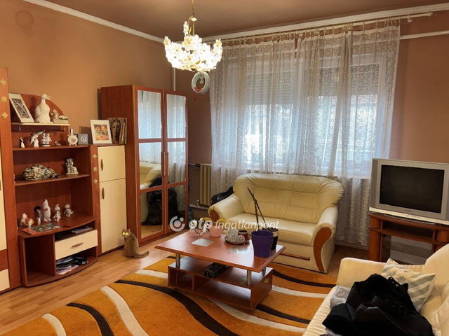 Eladó családi ház, Békésen 45 M Ft, 5 szobás