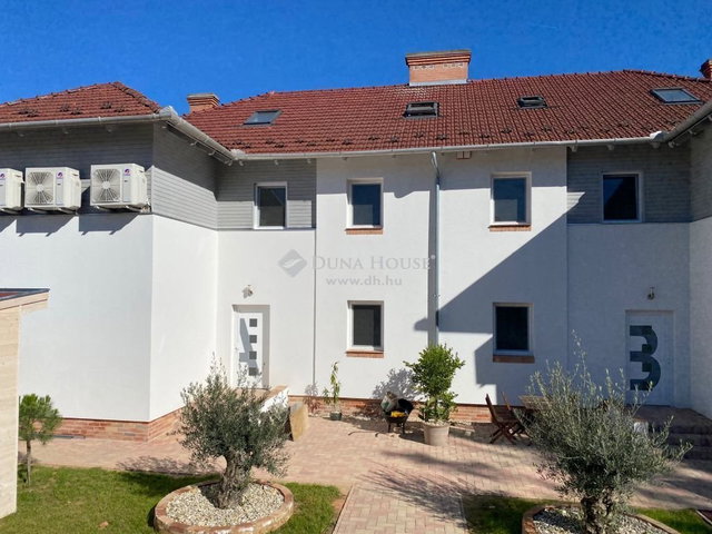 Eladó nyaraló, Orfűn 65 M Ft, 1 szobás / költözzbe.hu