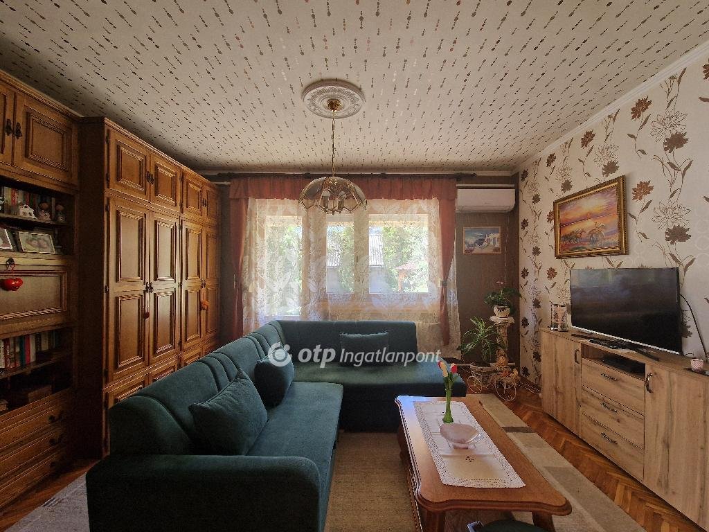 3 bed · 120m² · 44.500.000 ft