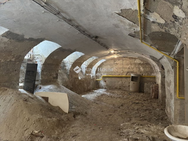 Eladó ipari ingatlan, Budapesten, VII. kerületben 37.5 M Ft