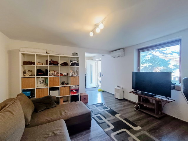 Eladó családi ház, Debrecenben 65 M Ft, 3 szobás