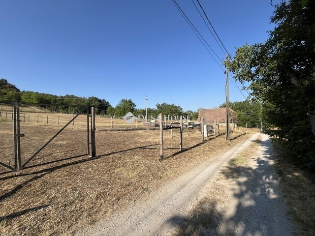 Eladó telek, Neszmélyen 9.5 M Ft / költözzbe.hu