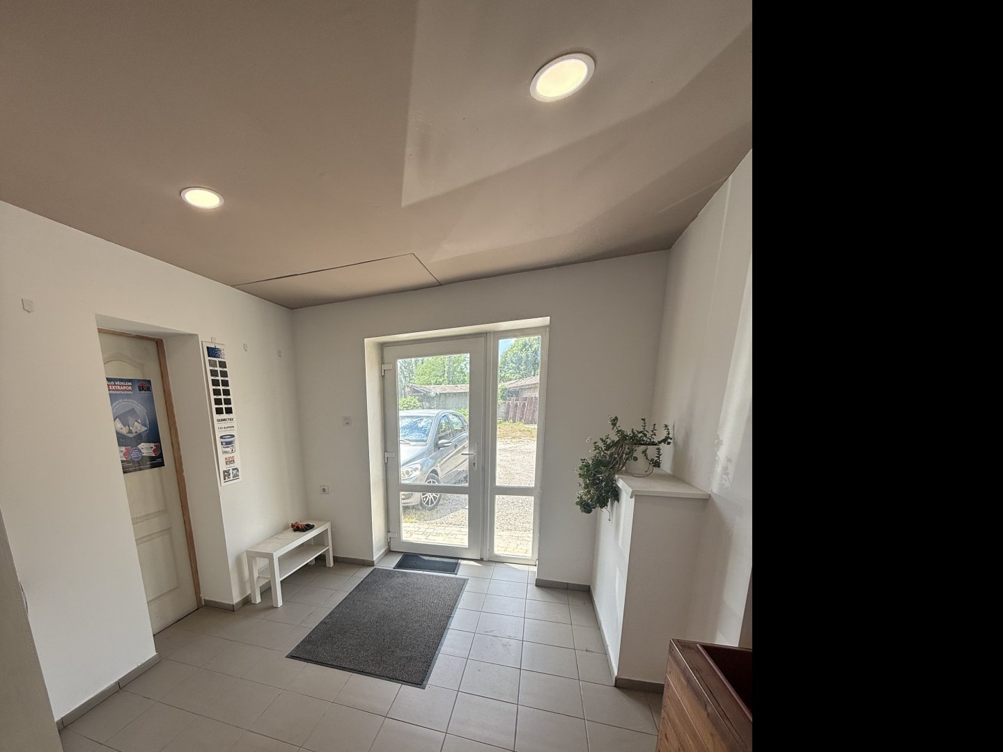 1 bed · 784m² · 750.000 ft