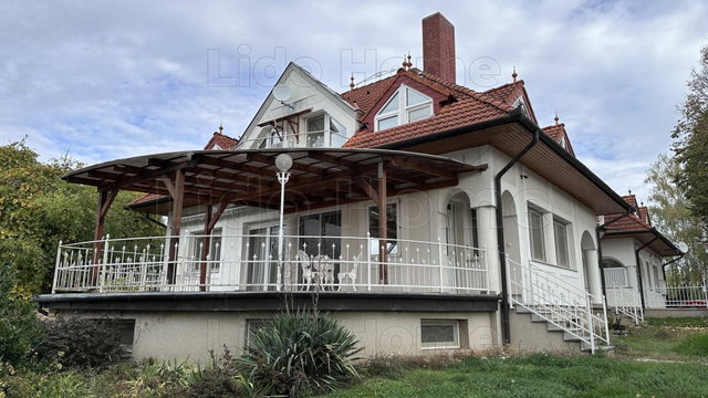 Eladó családi ház, Balatongyörökön 199 M Ft, 16 szobás