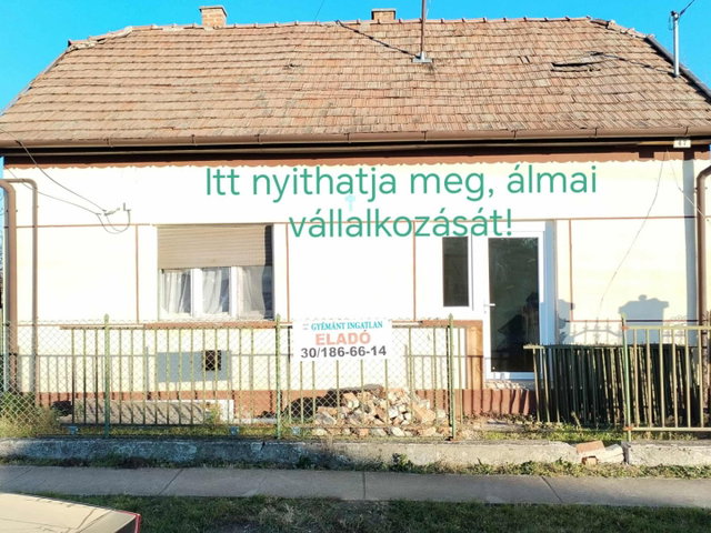 Eladó családi ház, Héhalomon 19 M Ft, 2 szobás