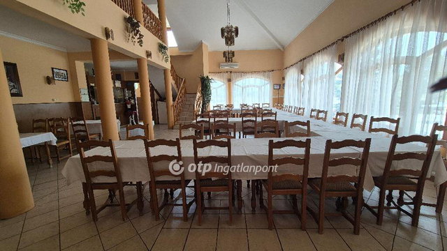 Eladó hotel, Domaszéken 420 M Ft / költözzbe.hu