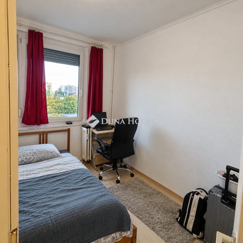 Eladó panellakás, Debrecenben, Bethlen utcában 48 M Ft, 2 szobás