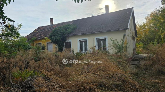 Eladó ikerház, Kabán 8 M Ft, 2 szobás / költözzbe.hu