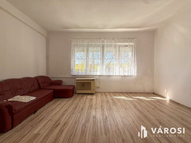 Eladó téglalakás, Salgótarjánban 18.5 M Ft, 2 szobás