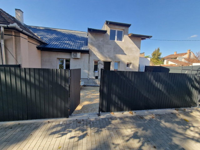 Eladó családi ház, Budapesten, XX. kerületben 57.9 M Ft