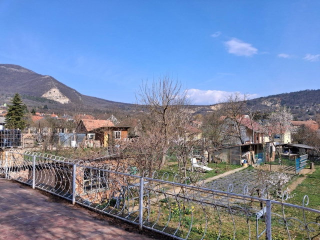 Eladó családi ház, Pilisszántón 94.5 M Ft, 4+2 szobás