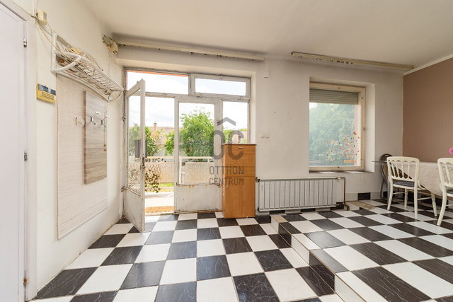 Eladó családi ház, Fóton 129.9 M Ft, 6 szobás