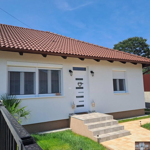 Eladó sorház, Monorierdőn 67 M Ft, 1+3 szobás