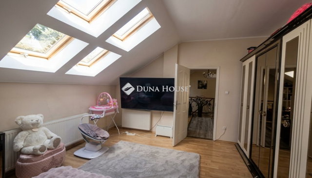 Eladó családi ház, Budapesten, XVI. kerületben 149.9 M Ft