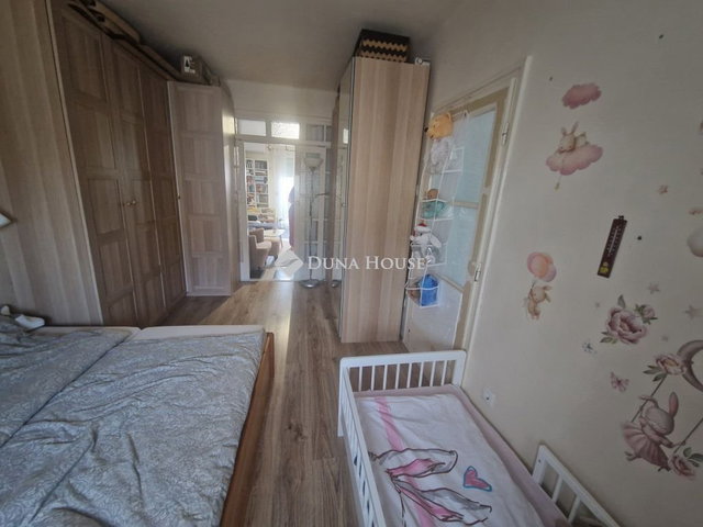 Eladó téglalakás, Szekszárdon 41 M Ft, 2+1 szobás