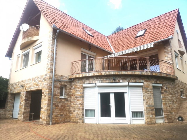 Eladó családi ház, Zalakaroson 189 M Ft, 5 szobás