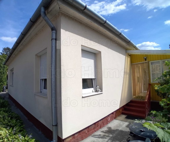 Eladó családi ház, Siófokon 78 M Ft, 3 szobás