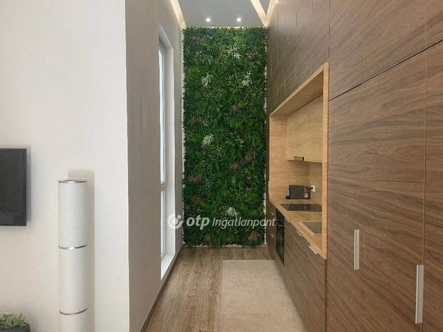 Eladó téglalakás, Budapesten, VI. kerületben 75 M Ft, 1 szobás