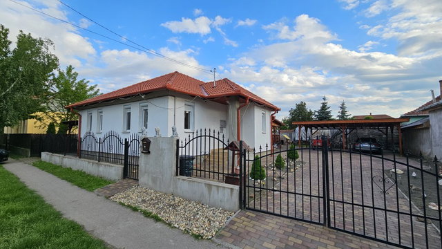 Eladó családi ház, Jászárokszálláson 68.5 M Ft, 3 szobás