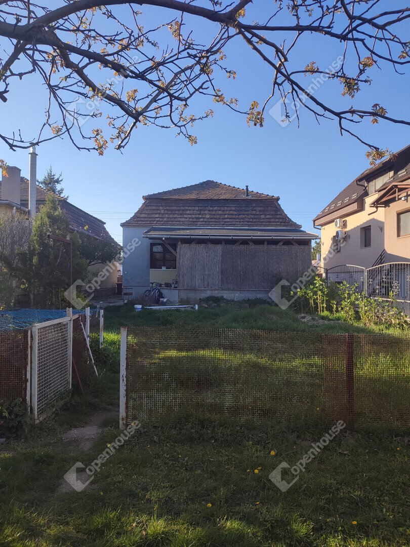 3 bed · 67m² · 53.900.000 ft