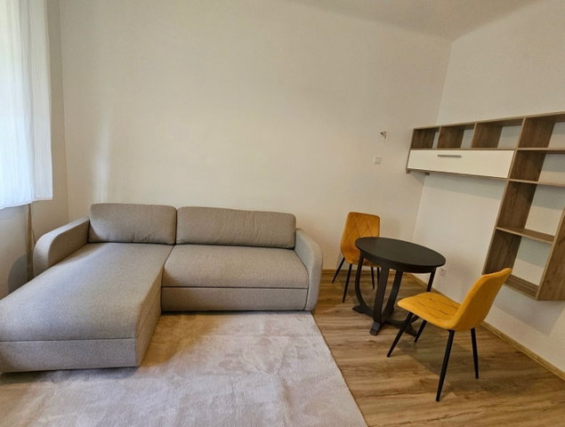 Kiadó téglalakás, albérlet, XI. kerületben, Tarcali utcában